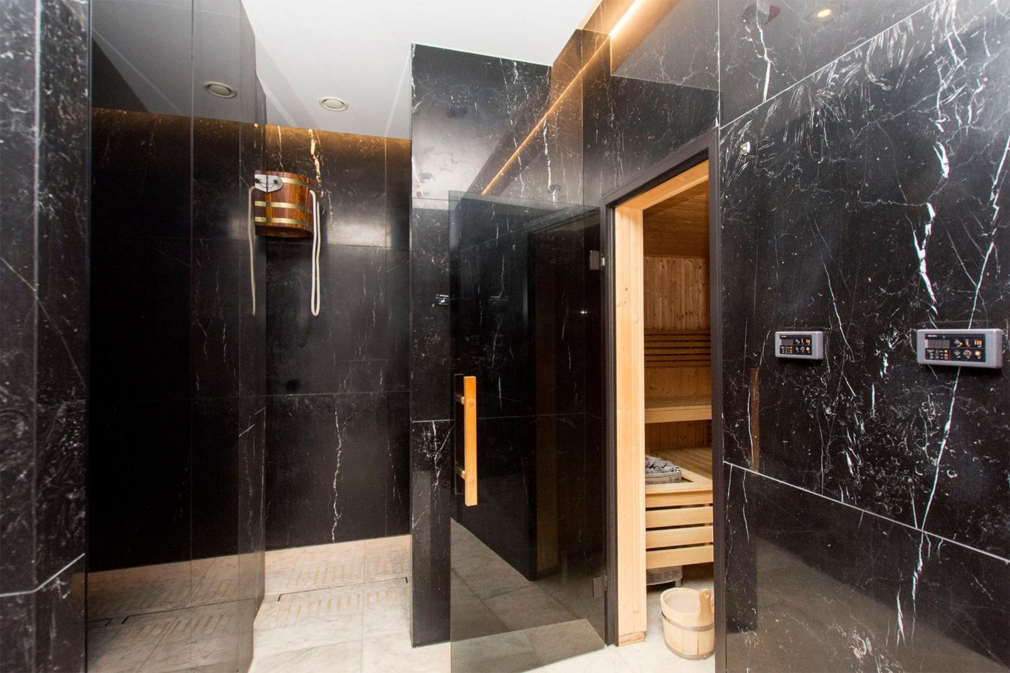City Center - Walowa I Popieluszki By Apartmore Gdansk Exterior photo